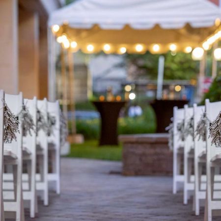 Отель Courtyard Pittsburgh Shadyside Экстерьер фото