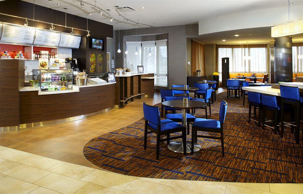 Отель Courtyard Pittsburgh Shadyside Экстерьер фото