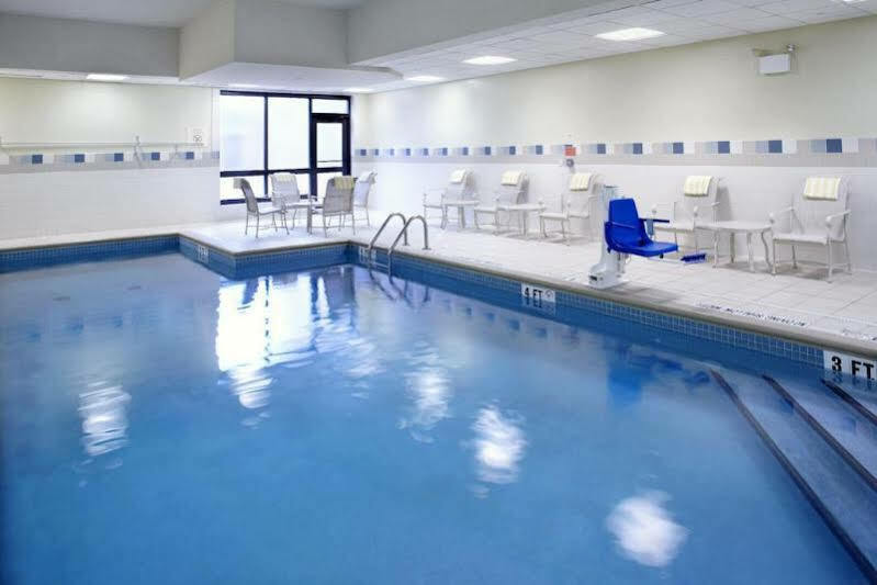 Отель Courtyard Pittsburgh Shadyside Экстерьер фото